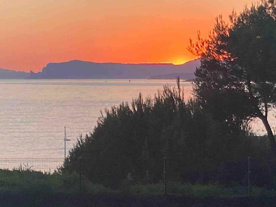 Apartament Sea-View - Wifi - Parking Six-Fours-les-Plages Zewnętrze zdjęcie